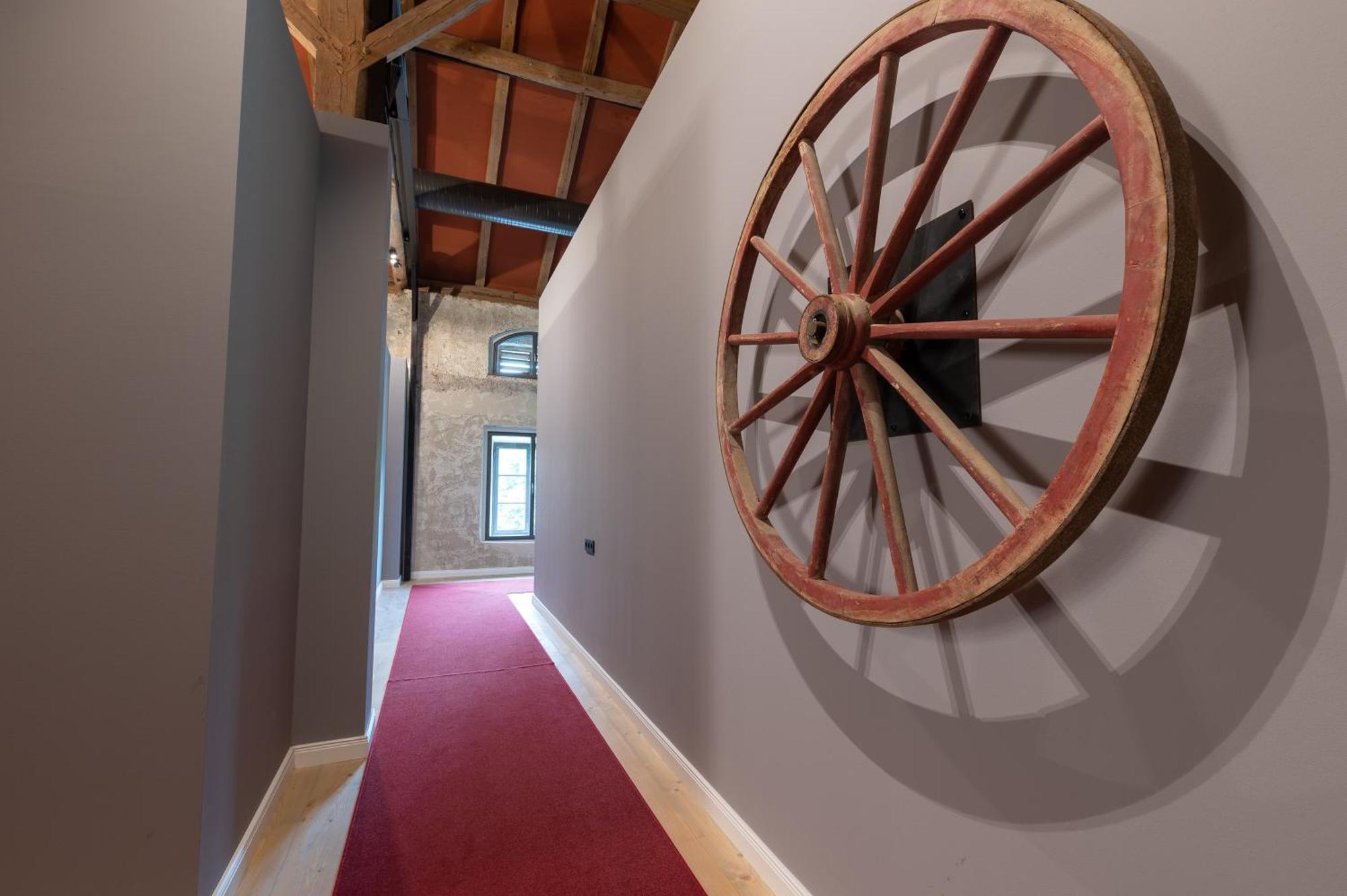 Landhotel Alte Zollstation- Historical Building Pittenhart Εξωτερικό φωτογραφία